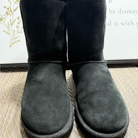 UGG Black Suede Winter Boots Women SZ 5 Box5 - Picture 1 of 6